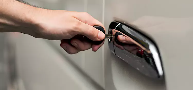 Why Choose Our Auto Locksmith Team in Elgin, IL?