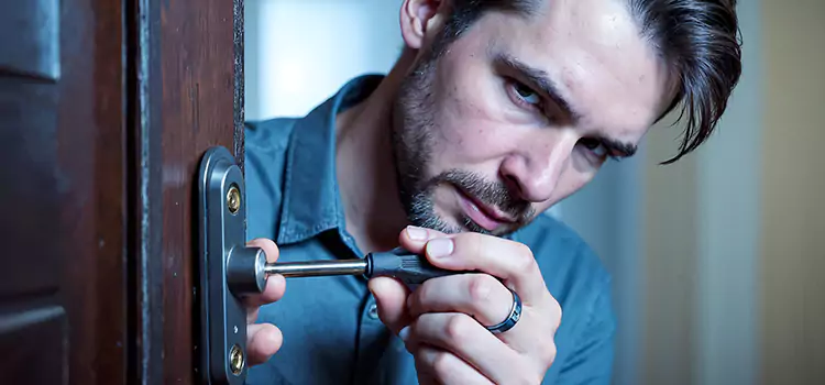 Eviction Locksmith Elgin