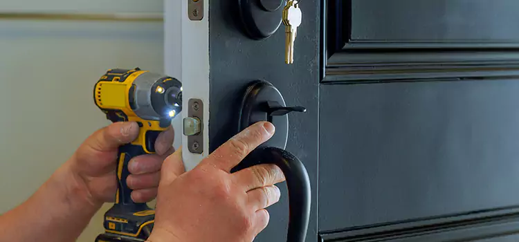 Commercial Door Lock Installation Elgin