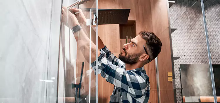 Replace Shower Doors with Frameless Elgin