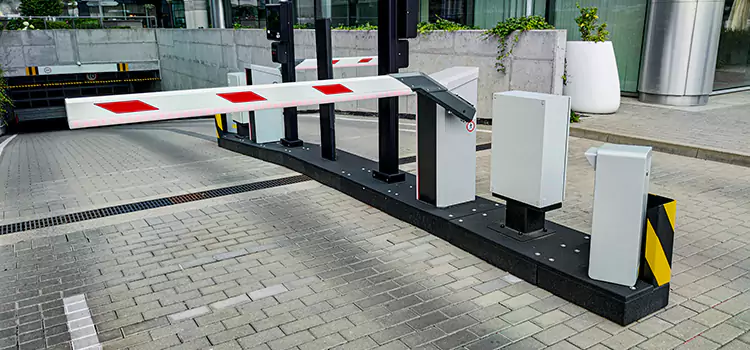 Custom Gate Design & Integration Elgin